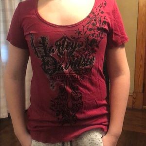Woman’s Harley Davidson shirt